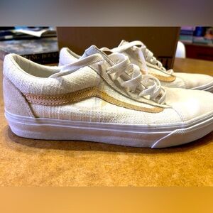 Women’s Vans sneakers size 11, white with rose gold detail.